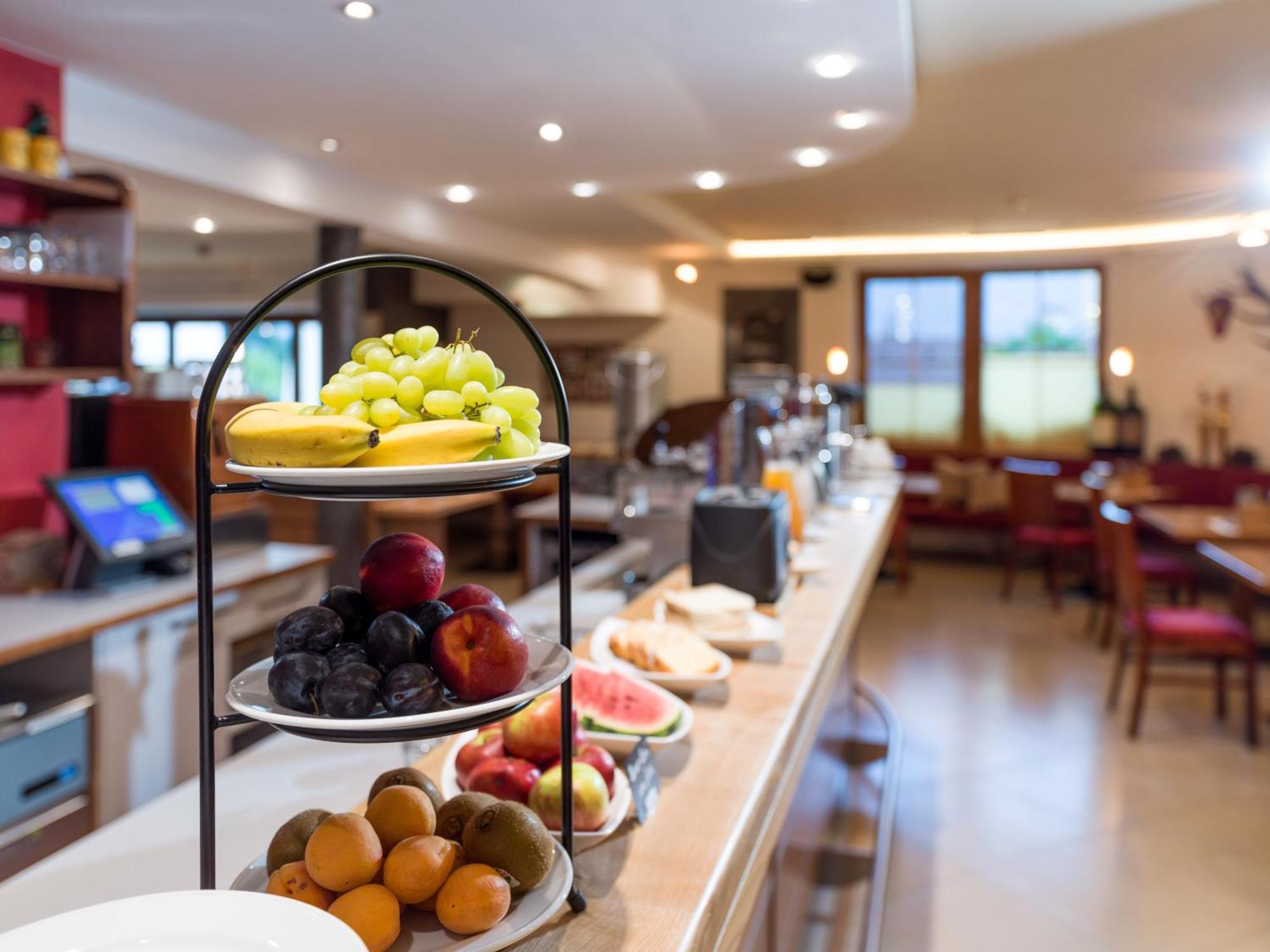 Das Sonnleiten Ski- Und Motorradhotel Bruck Im Zillertal Bruck am Ziller Ngoại thất bức ảnh