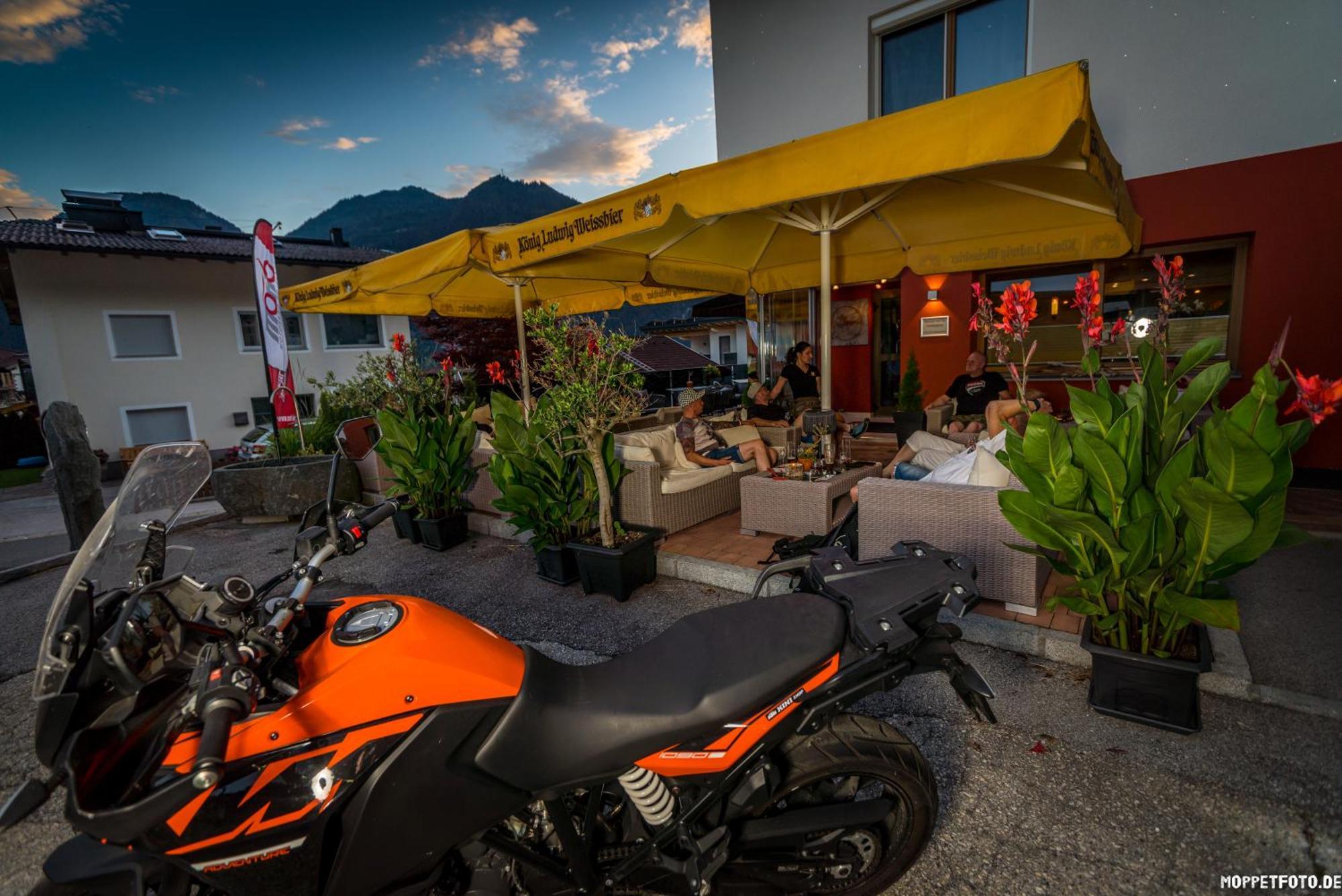 Das Sonnleiten Ski- Und Motorradhotel Bruck Im Zillertal Bruck am Ziller Ngoại thất bức ảnh